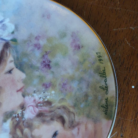 Vintage 1997 Avon Mothers Day Plate - Picture 2 of 4